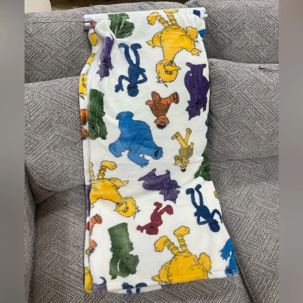 Sesame Street oversize plush throw -incredibly soft!  Brand new 60”x70” LAST ONE